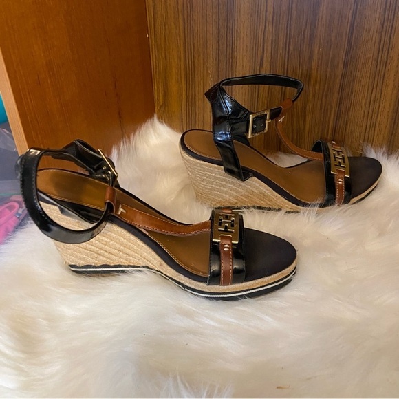 Tommy Hilfiger women’s wedge espadrilles sandals in size 9.5 - Picture 4 of 11